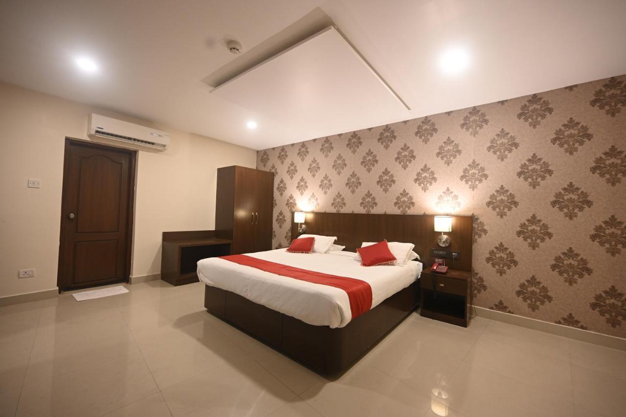 Hotel Bhagavath Gardens Chengannur Exterior photo